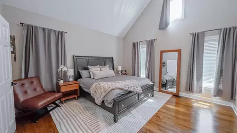 Bedroom - 163 E 3rd Ave, Columbus, OH 43201 photo 1 of 7
