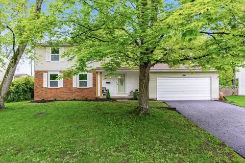 93 Kennebec Pl E, Westerville, OH 43081