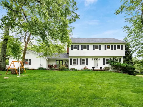 1314 N Howell Dr, Newark, OH 43055