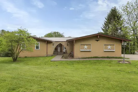 5420 Bauman Hill Rd SE, Lancaster, OH 43130