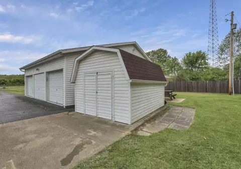 36718 Hocking Dr, Logan, OH 43138 photo 7