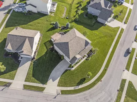 View/Area - 607 Green Forest Pl, Lithopolis, OH 43136 photo 2 of 11