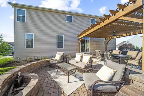 Exterior - 607 Green Forest Pl, Lithopolis, OH 43136 photo 21 of 25