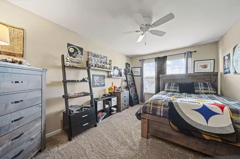 Bedroom - 607 Green Forest Pl, Lithopolis, OH 43136 photo 7 of 9