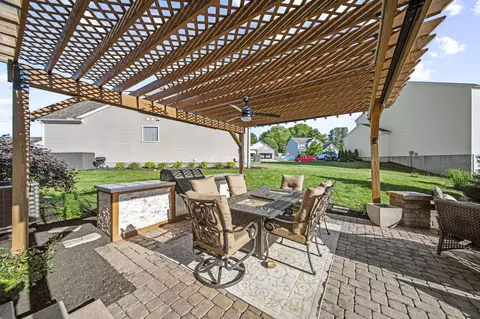 Exterior - 607 Green Forest Pl, Lithopolis, OH 43136 photo 17 of 25