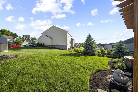 Exterior - 607 Green Forest Pl, Lithopolis, OH 43136 photo 16 of 25