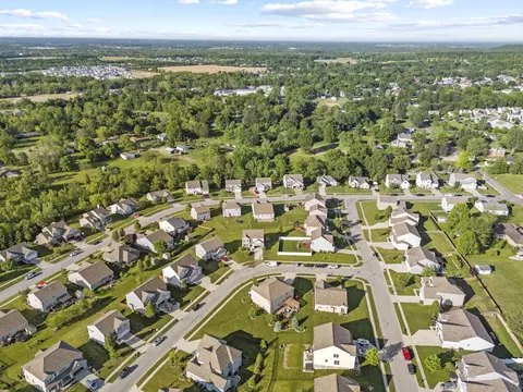 View/Area - 607 Green Forest Pl, Lithopolis, OH 43136 photo 9 of 11