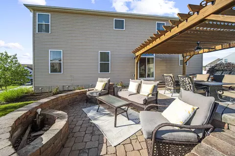 Exterior - 607 Green Forest Pl, Lithopolis, OH 43136 photo 20 of 25