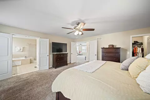 Bedroom - 607 Green Forest Pl, Lithopolis, OH 43136 photo 3 of 9
