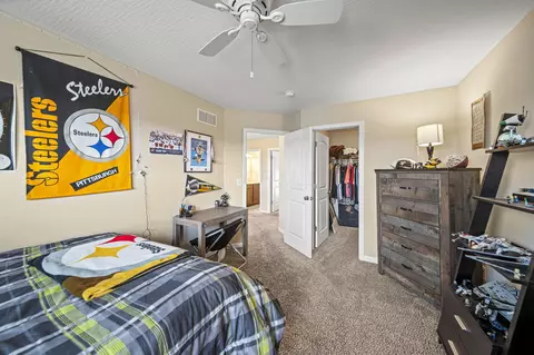 Bedroom - 607 Green Forest Pl, Lithopolis, OH 43136 photo 9 of 9