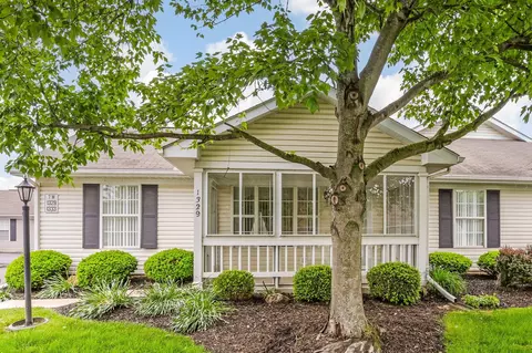 1329 Hillview Cir W, Newark, OH 43055