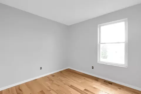 Bedroom - 5744 Burcale Dr, Galloway, OH 43119 photo 3 of 4