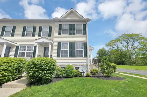 7286 Colonial Affair Dr, New Albany, OH 43054