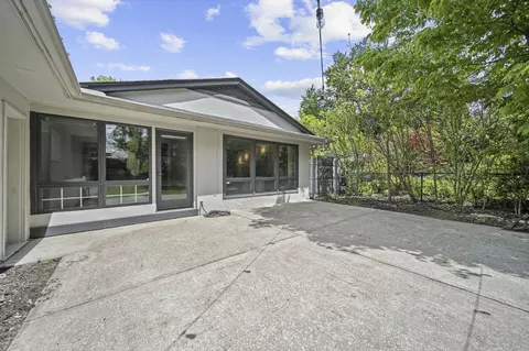 2249 E Broad St, Columbus, OH 43209 photo 32
