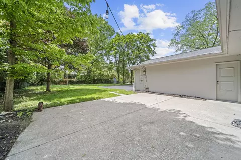 2249 E Broad St, Columbus, OH 43209 photo 33