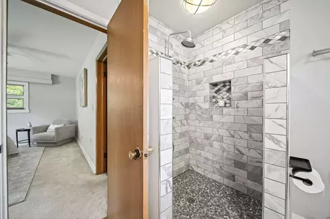 2249 E Broad St, Columbus, OH 43209 photo 23