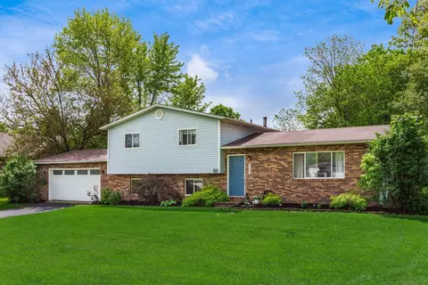 1340 W Choctaw Dr, London, OH 43140