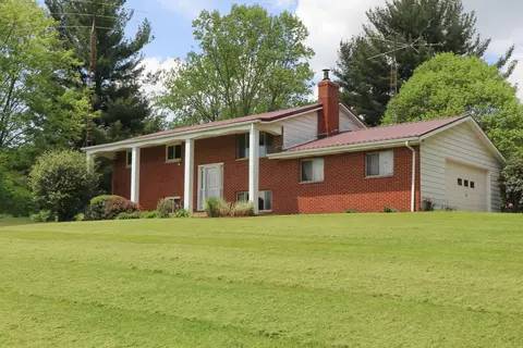1294 Kings Corners Rd E, Mansfield, OH 44904