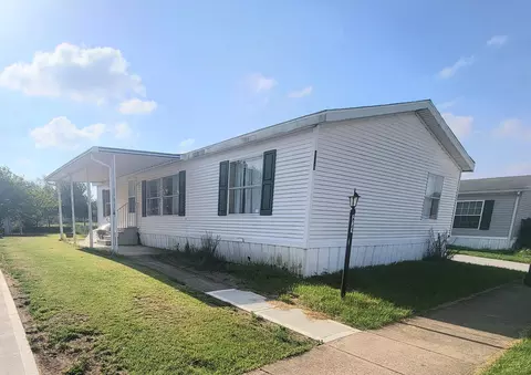 226 Rosie Ave, Pataskala, OH 43062