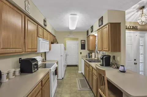 577 S Market St, Lithopolis, OH 43136 photo 21