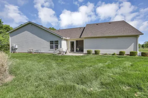 577 S Market St, Lithopolis, OH 43136 photo 4