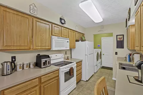 577 S Market St, Lithopolis, OH 43136 photo 17