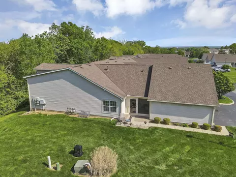 577 S Market St, Lithopolis, OH 43136 photo 3