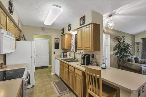 577 S Market St, Lithopolis, OH 43136 photo 16