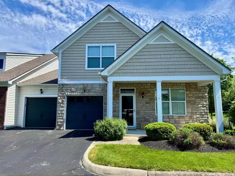 4635 Oracle Ln #40, Hilliard, OH 43026