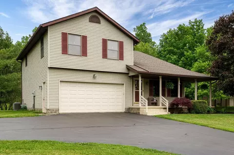 2600 Wildflower Dr, Springfield, OH 45504