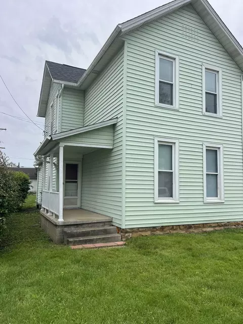 Exterior - 65 E North St, Newark, OH 43055 photo 2 of 3