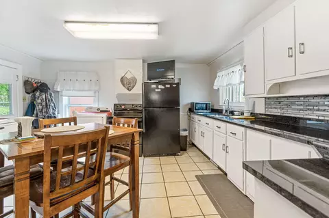 Kitchen - 281 E Central Ave, Delaware, OH 43015 photo 1 of 3