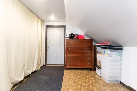 Entry Way - 281 E Central Ave, Delaware, OH 43015 photo 3 of 4