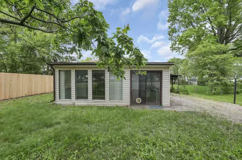 394 W Fairview Ave, Baltimore, OH 43105