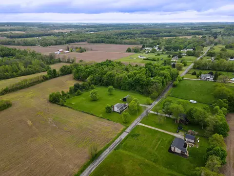 2553 Eckert Rd, Lexington, OH 44904 photo 3