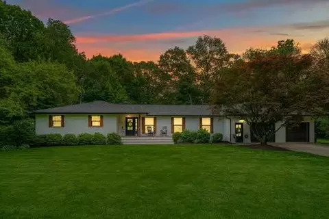 2836 Franchel Ct NW, Lancaster, OH 43130