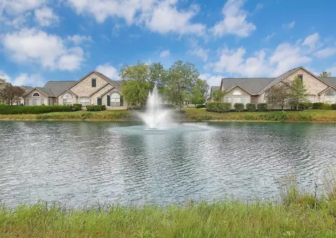 6542 Lakeview Cir, Canal Winchester, OH 43110