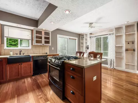 Kitchen - 7020 Avery Rd, Dublin, OH 43017 photo 1 of 6