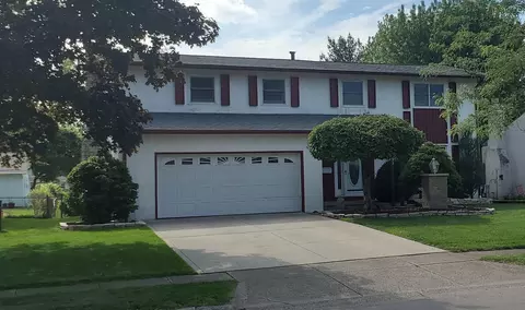 4993 Shadycrest Rd, Columbus, OH 43229