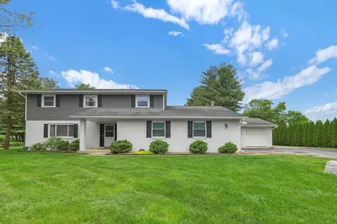 11831 Woodbridge Ln NW, Baltimore, OH 43105