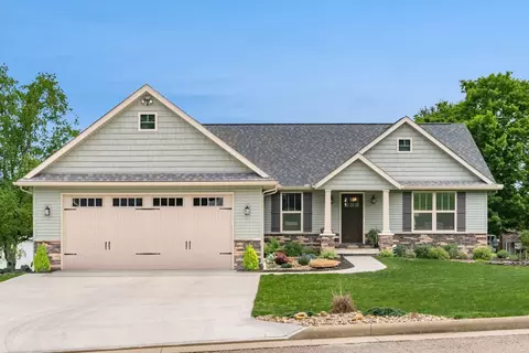 224 Blue Bird Dr, Butler, OH 44822