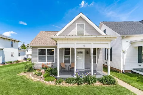 71 Market St, Carroll, OH 43112