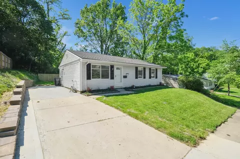Exterior - 2751 Baker Ave, Cincinnati, OH 45211 photo 3 of 4