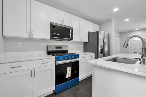 Kitchen - 2751 Baker Ave, Cincinnati, OH 45211 photo 4 of 7