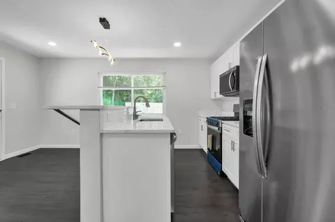 Kitchen - 2751 Baker Ave, Cincinnati, OH 45211 photo 2 of 7