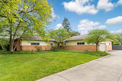 293 Flint Ridge Dr, Columbus, OH 43230