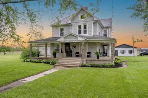 10916 Edgefield Rd #NW, Jeffersonville, OH 43128