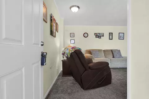 109 Highland Ave, Circleville, OH 43113 photo 9