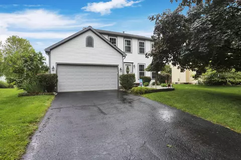 2451 Oakview Ln, Lancaster, OH 43130