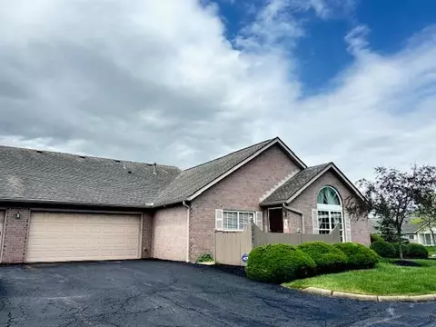 1253 Amberlea Dr E, Columbus, OH 43230
